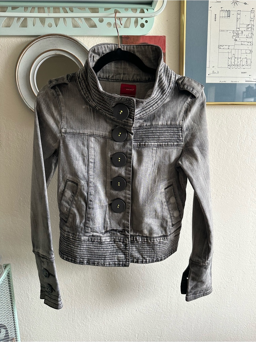 Vero Moda Gray Button-Front Denim Jacket